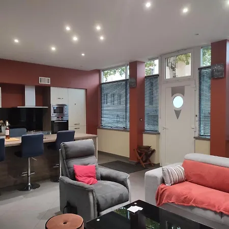 بيت للعطل Agreable Maison De Ville, Proche Du Centre